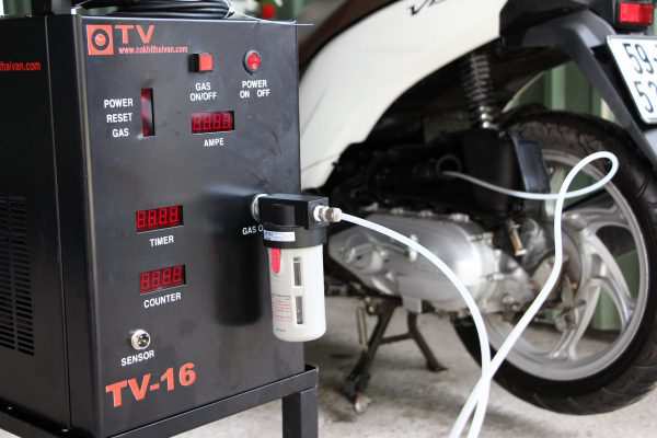 Máy vệ sinh buồng đốt