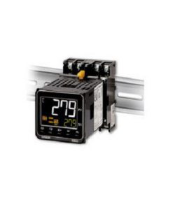 Bộ điều khiển nhiệt độ OMRON E5CC-QX0AUM-800