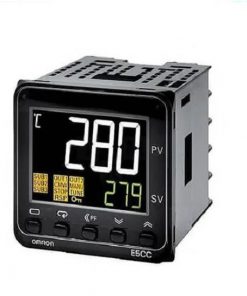 Bộ điều khiển nhiệt độ OMRON E5CC-TCQ3D5M-005